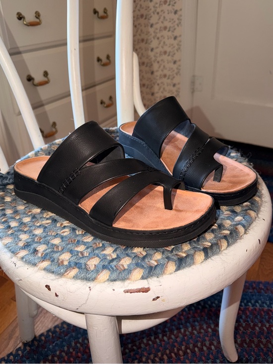 BareTraps Shoes - BareTraps Black Leather Multi-Strap Slide Sandals